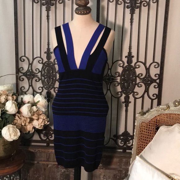 Mingle Dresses & Skirts - NWT Mingle sexy elegant body-con dress